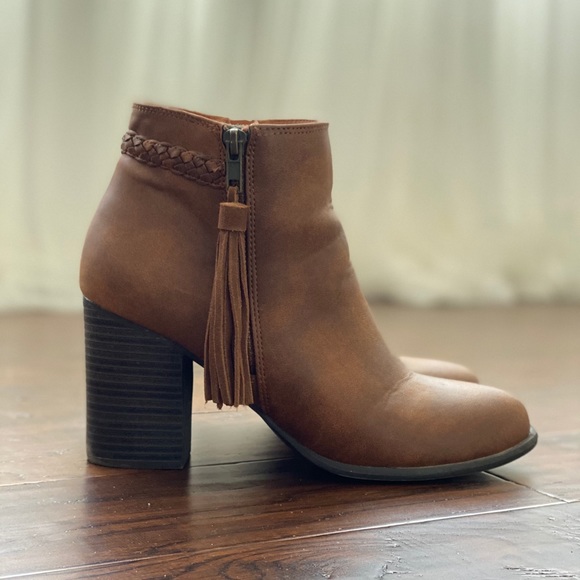 Fall/winter booties - Picture 2 of 5
